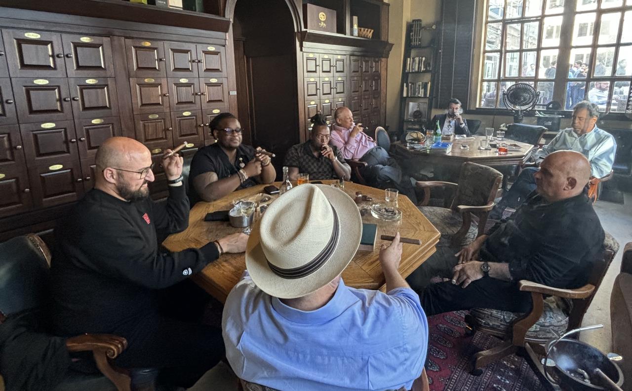 Cigar Lounge